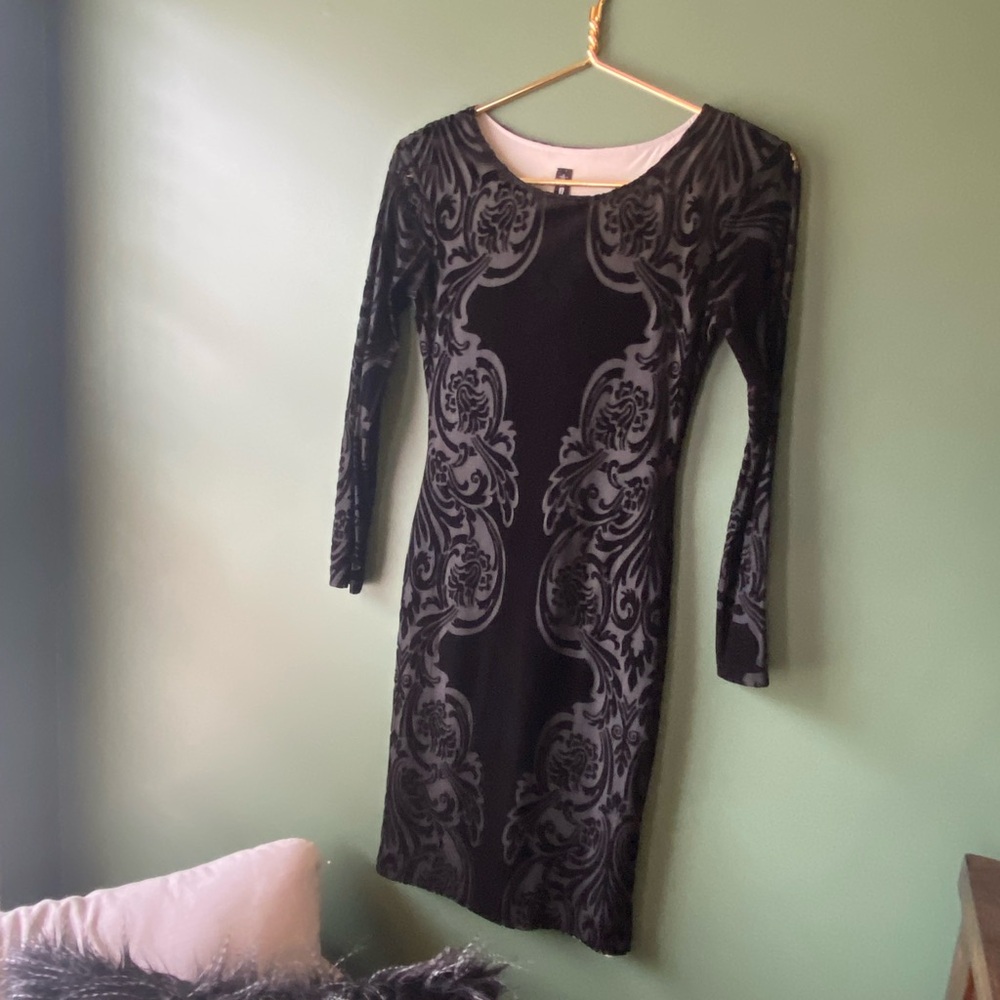 Design Lab Lord & Taylor Black and Gray Long Sleeve Bodycon Dress